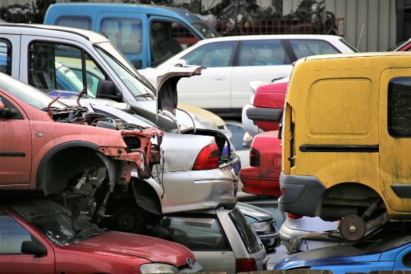 cars-at-salvage-yard